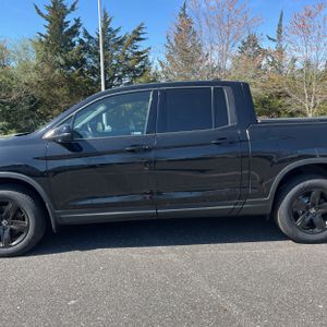 HONDA RIDGELINE BLACK EDITION - 4