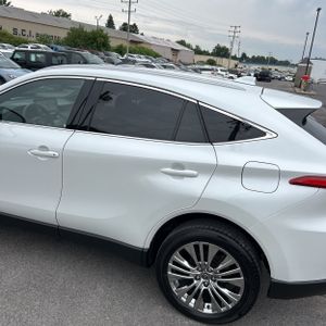 صورة 6 لـ 2023 Toyota VENZA XLE