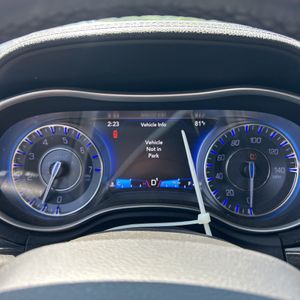 2015 Chrysler 300 LIMITED 缩略图 39