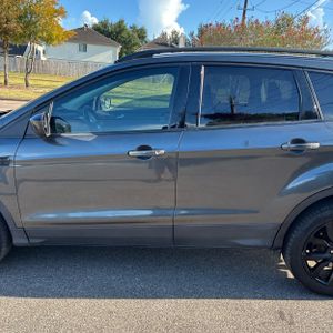 2018 FORD ESCAPE SE 照片 4
