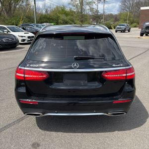 MERCEDES-BENZ E-CLASS - 7