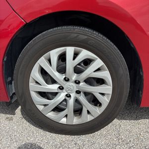 2019 Toyota COROLLA LE 缩略图 17