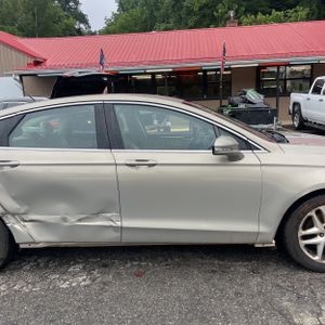2015 FORD FUSION SE 缩略图 11