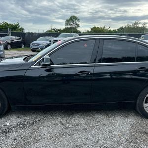2017 BMW 330I XDRIVE — фото 4