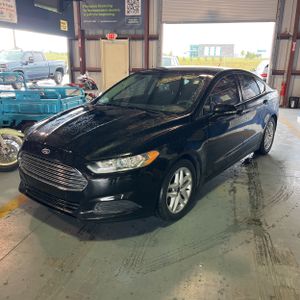 FORD FUSION SE - 1