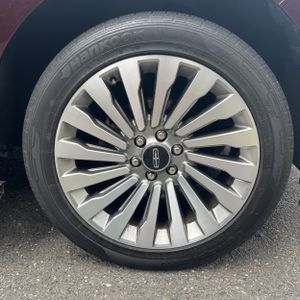 2019 Lincoln NAVIGATOR RESERVE — миниатюра 20