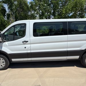 FORD TRANSIT-350 PASSENGER V. XLT - 4