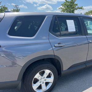 2023 Honda PILOT LX — фото 9
