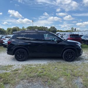 صورة 10 لـ 2024 Honda PASSPORT BLACK EDITION