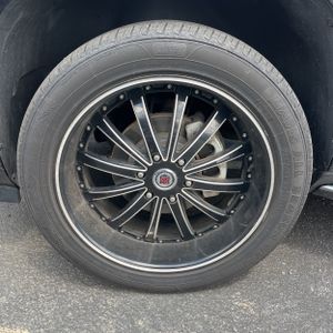 صورة مصغرة 17 لـ 2010 Cadillac ESCALADE LUXURY