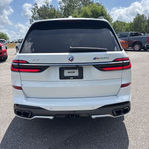 BMW X7 M60I - 7