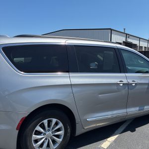 CHRYSLER PACIFICA TOURING-L - 9