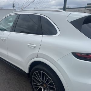 PORSCHE CAYENNE S - 6