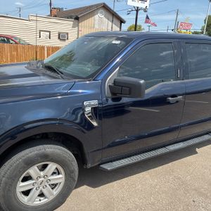 2023 FORD F-150 XLT 照片 2