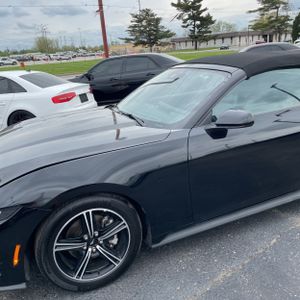 FORD MUSTANG ECOBOOST PREMIUM - 2