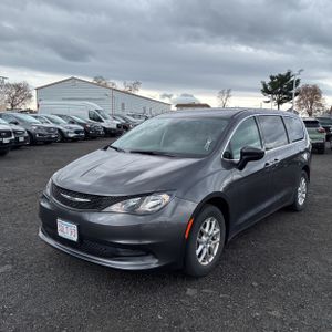 CHRYSLER VOYAGER LX - 1