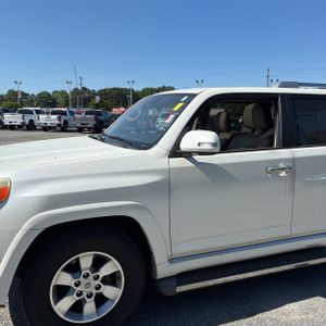 TOYOTA 4RUNNER - 2