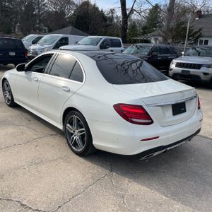 MERCEDES-BENZ E-CLASS - 5