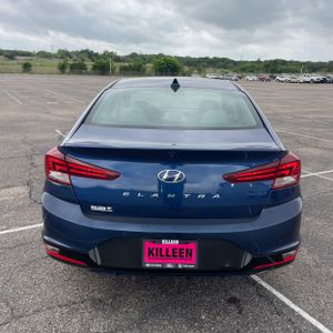 HYUNDAI ELANTRA SEL - 7