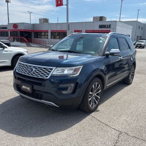 FORD EXPLORER PLATINUM - 1