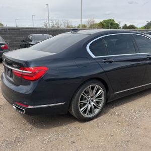 BMW 7-SERIES - 9