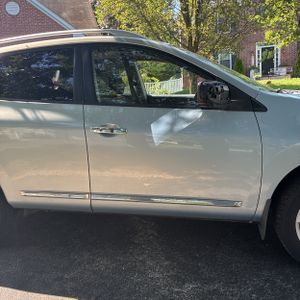2012 Nissan ROGUE SL — миниатюра 11