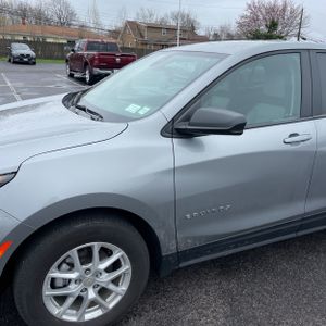 CHEVROLET EQUINOX LS - 2