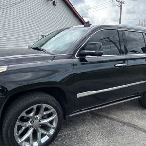 CADILLAC ESCALADE PREMIUM - 2