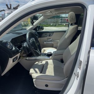 صورة مصغرة 32 لـ 2021 Mercedes-BENZ GLB