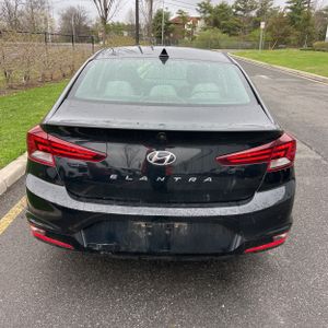 HYUNDAI ELANTRA VALUE EDITION - 7