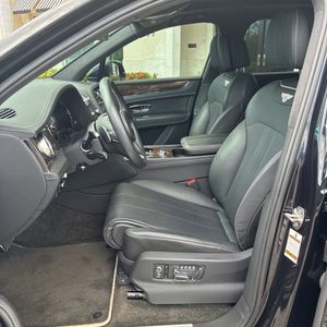 صورة 31 لـ 2019 Bentley BENTAYGA V8