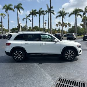 صورة 10 لـ 2022 Mercedes-BENZ GLB
