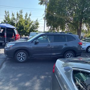 صورة 3 لـ 2020 Subaru FORESTER PREMIUM