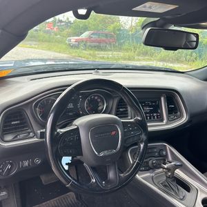 2019 Dodge CHALLENGER SXT — миниатюра 35