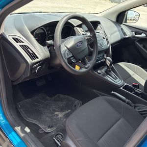 صورة مصغرة 37 لـ 2017 FORD FOCUS SE