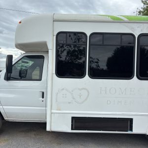 FORD E-350 CUTAWAY - 4