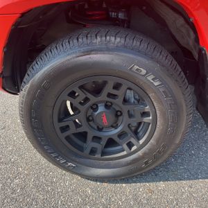 2023 Toyota 4RUNNER TRD PRO thumbnail 17