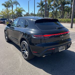 PORSCHE MACAN - 5
