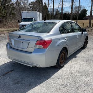 SUBARU IMPREZA 2.0I - 8