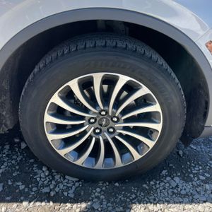 صورة 20 لـ 2020 Lincoln AVIATOR RESERVE