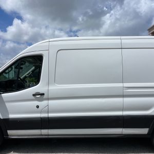 FORD TRANSIT 250 - 4