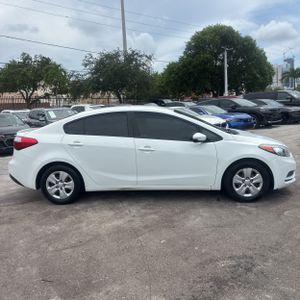 2016 KIA FORTE LX photo 10