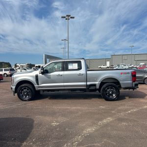 FORD F-350 SUPER DUTY LARIAT - 3