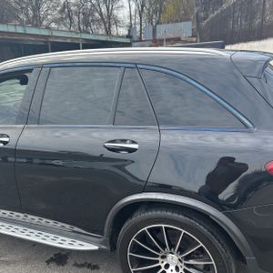 MERCEDES-BENZ GLC AMG - 6