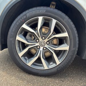 صورة 17 لـ 2023 Acura MDX SH-AWD W/TECH