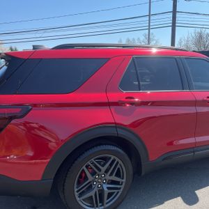 FORD EXPLORER ST-LINE - 9