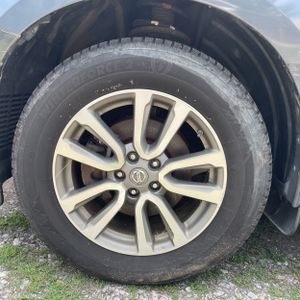 2014 Nissan PATHFINDER SV 照片 17