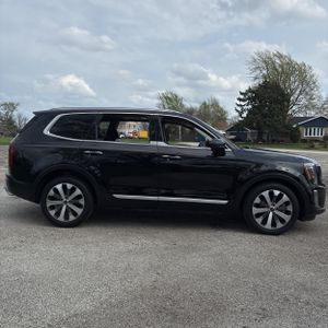 KIA TELLURIDE S - 10