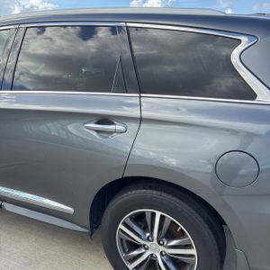 2019 Infiniti QX60 LUXE — фото 6