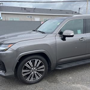 LEXUS LX 600 LUXURY - 2